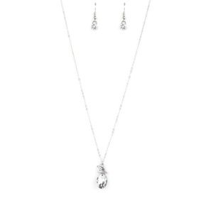 Simplistic Diamond Necklace and Earring set